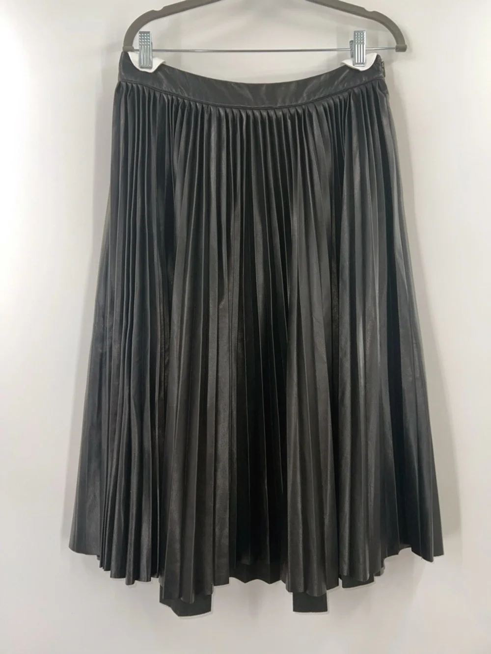 Johnny Was NWT Emmi Vegan Leather Pleated Midi Skirt in Black size 10